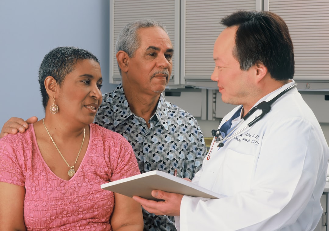 Servicios médicos gratuitos para adultos mayores: qué ofrecen en las sedes INAPAM