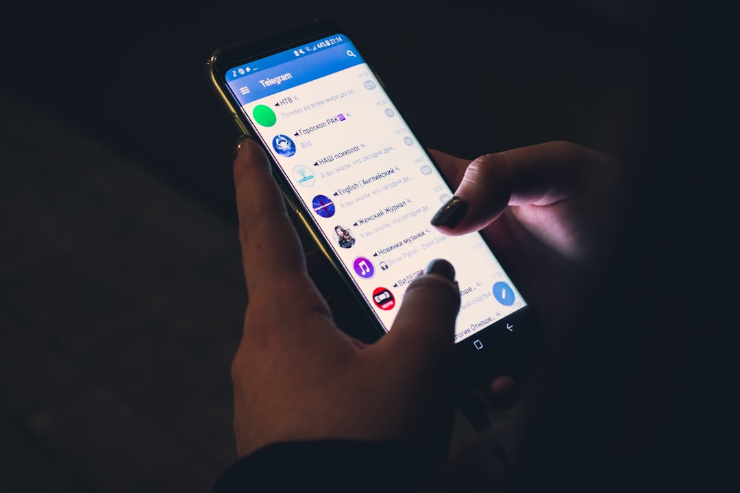 WhatsApp suspende miles de cuentas temporalmente: qué significa 'Cuenta en revisión' y cómo recuperar acceso